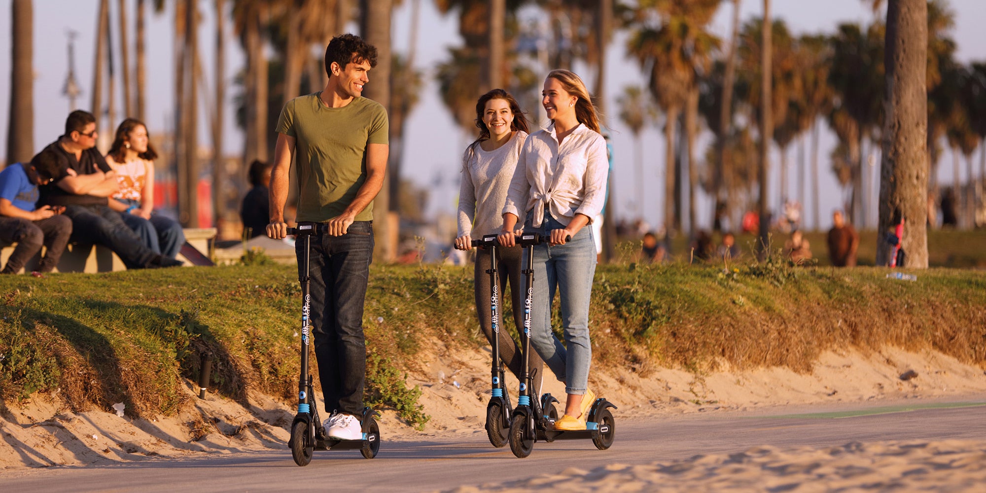 micro scooter lifestyle image